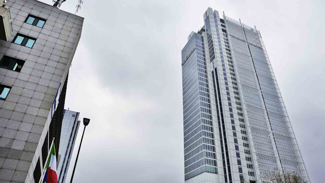 Italy's largest bank, Intesa Sanpaolo, buys $1M Bitcoin Italy