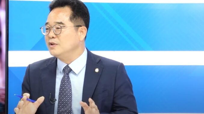 South Korea’s Biggest Party Urges ‘Expedited KRW Stablecoin Rollout’ The Democratic Party lawmaker Min Byoung-dug.