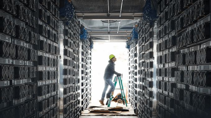 Bitcoin Miners Bank Strong September as Difficulty Barely Budges